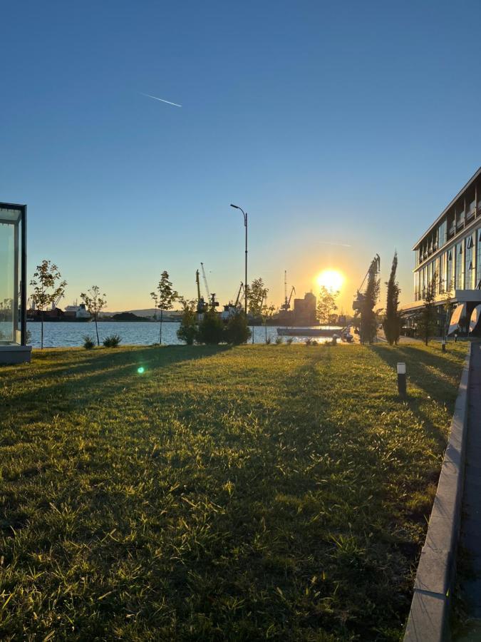 Azzurro Premium Apartment On Bulevard Bogoridi Burgas Екстер'єр фото